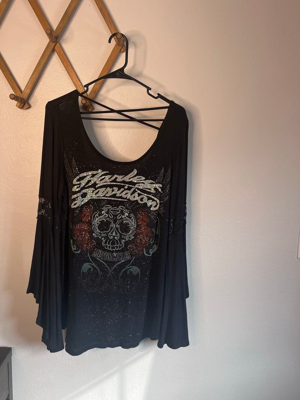 HARLEY DAVIDSON Black Skull Bell Sleeve Strappy Back Top Women Size L